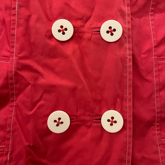 Pink Boden raincoat with detachable hood and buttons - Picture 2 of 7